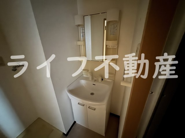 ロータリーマンション長田東の独立洗面台|独立洗面化粧台付き