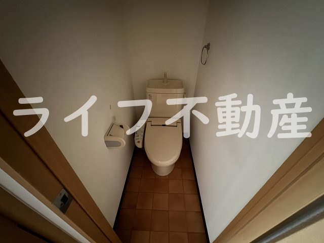 ロータリーマンション長田東のトイレ|落ち着いたトイレです