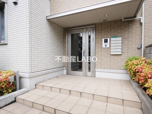 シュトラール喜連瓜破のエントランス