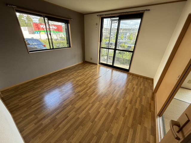 エイトハウス上野台の居間・リビング