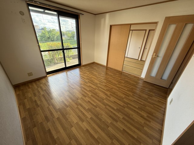 エイトハウス上野台の居間・リビング