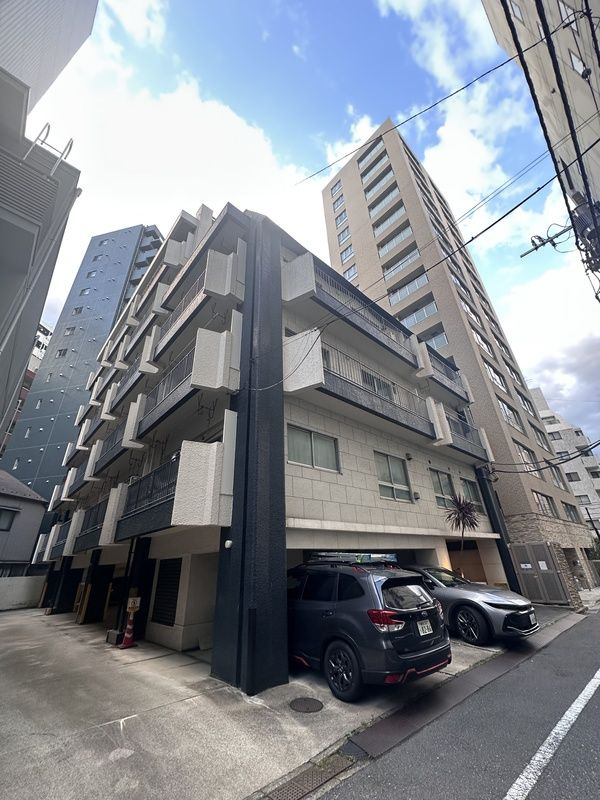 プレシアス本郷の外観