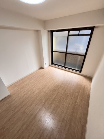 大阪市城東区今福西３丁目の賃貸マンションの居間・リビング