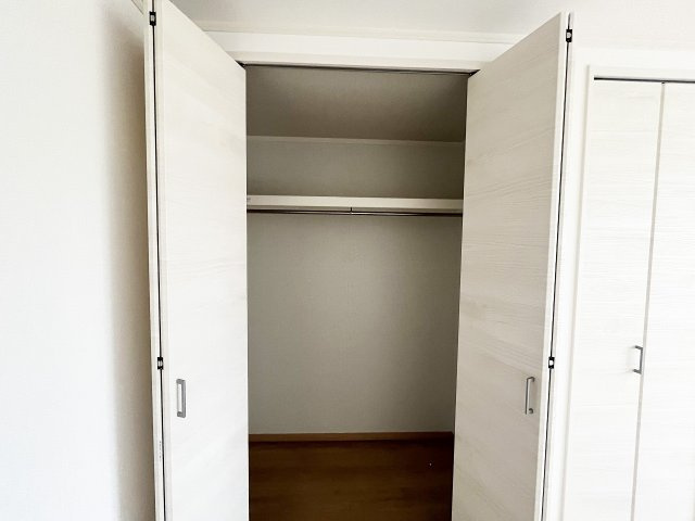 【中古戸建】京都市伏見区久我御旅町「長岡京駅」3LDKの収納|3階　洋室10.3帖　収納