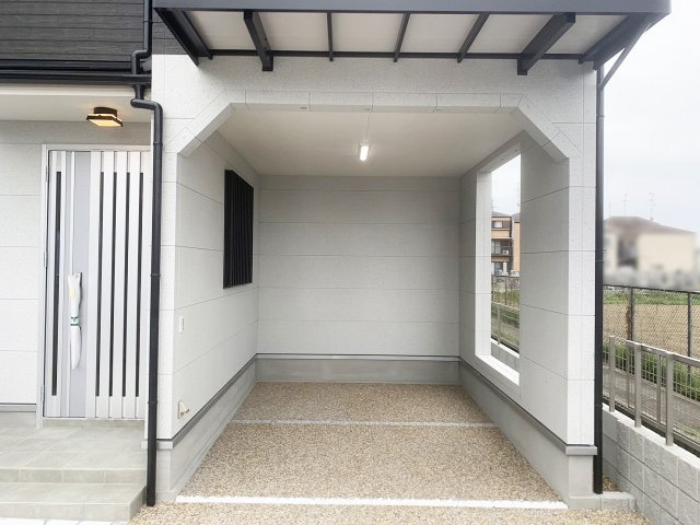 【中古戸建】京都市伏見区久我御旅町「長岡京駅」3LDKの駐車場