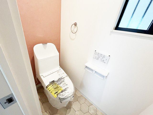 【中古戸建】京都市伏見区久我御旅町「長岡京駅」3LDKのトイレ|１階トイレ