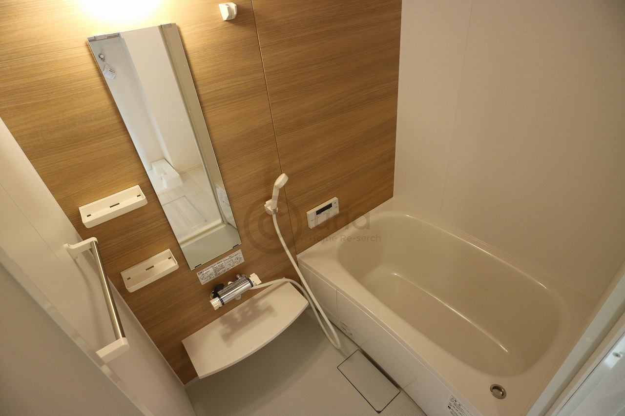 ローレル上河原の浴室