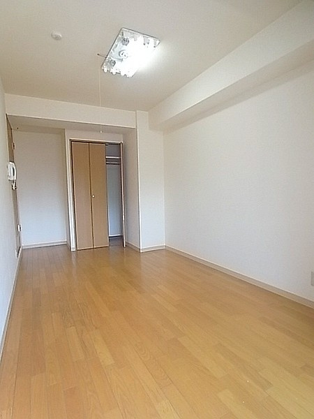 ラフォンテ新神戸の居間・リビング