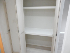 ゲートレジデンス鶴見緑地　横堤小学校区の収納|ゲートレジデンス鶴見緑地　クローゼット