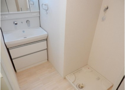 ゲートレジデンス鶴見緑地　横堤小学校区の洗面所|ゲートレジデンス鶴見緑地　洗面所