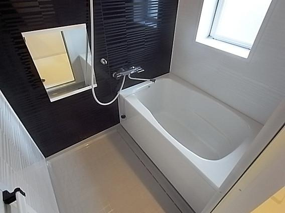 RECIA　ROKKOの浴室