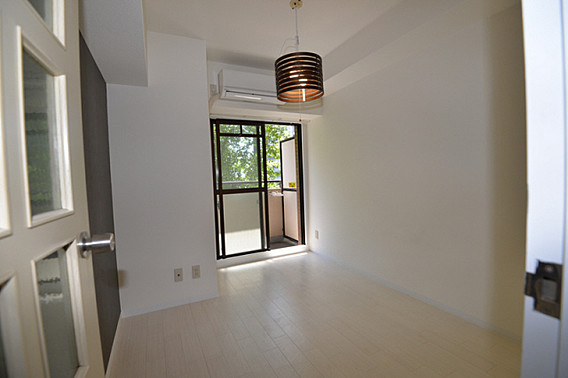 ネオアージュ神戸元町の居間・リビング