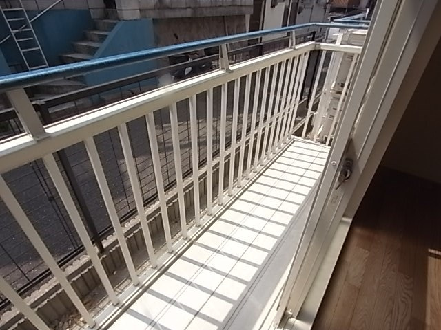 ヒルサイド山手のバルコニー