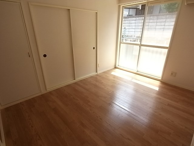 ヒルサイド山手の居間・リビング