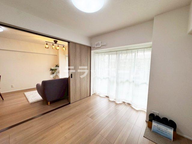 豊中緑ヶ丘サンハイツD棟の洋室|広々とした洋室です