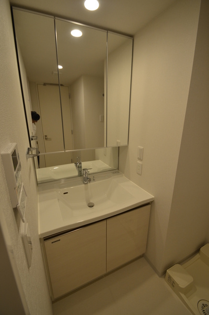 クロスレジデンス神戸元町（アーバネックスみなと元町２）の洗面所