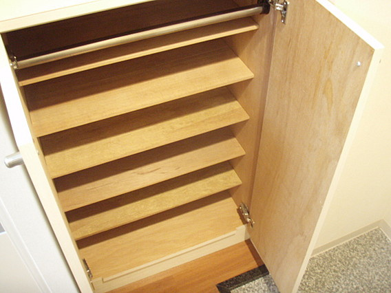 レシェンテ六甲の玄関