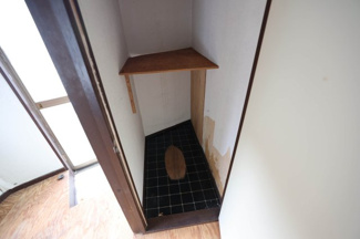 【収納】 | 毛呂山町岩井東　中古テラスハウス | １階元トイレ部分