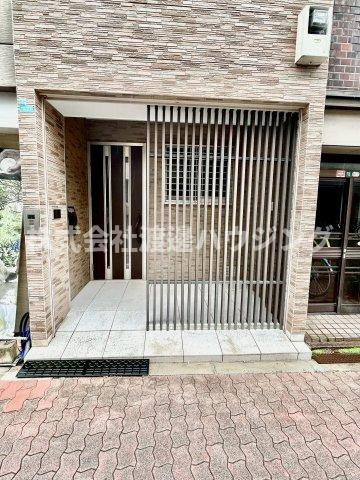 都島北通１丁目テラスハウスのエントランス