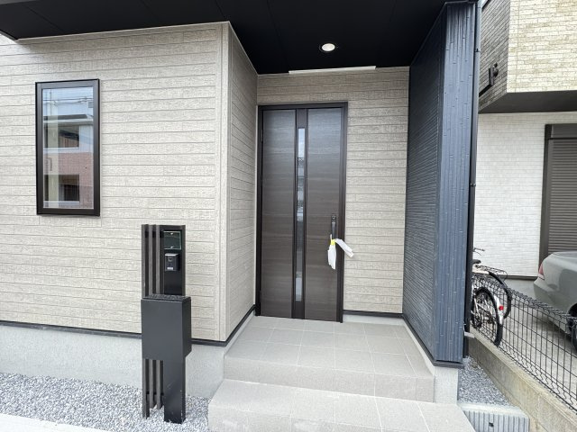 三郷市新和４丁目新築戸建（新和９期）のエントランス|エントランス・玄関ポーチ