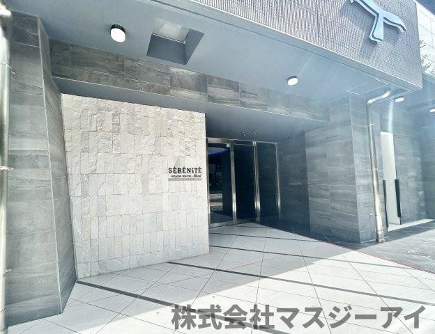 セレニテ東三国ミラクのエントランス