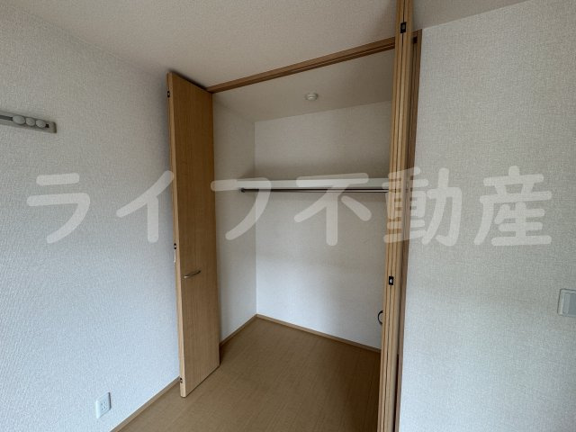 グレース中谷B棟の収納|大きなものも収納できそうです