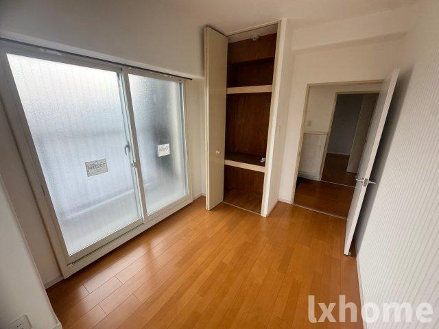 カルチェ茨木の居間・リビング|こちらのリビングで趣味の時間をお楽しみください