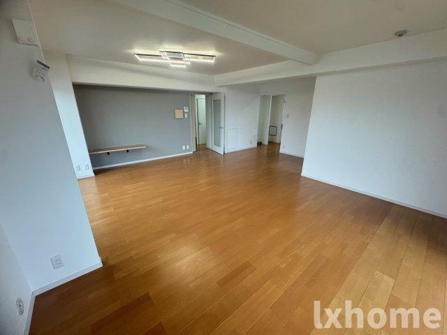 カルチェ茨木の居間・リビング|ゆったり過ごせるリビングです