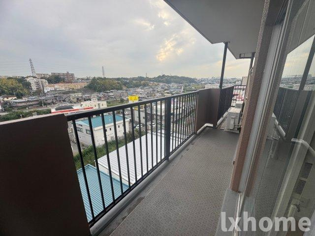 カルチェ茨木のバルコニー|落ち着いた時間を過ごせるバルコニーです