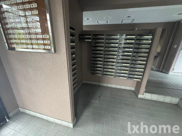 カルチェ茨木のロビー|ゆとりのあるロビーです