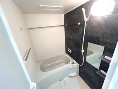 【浴室】 | SUNNY SIDE COURT