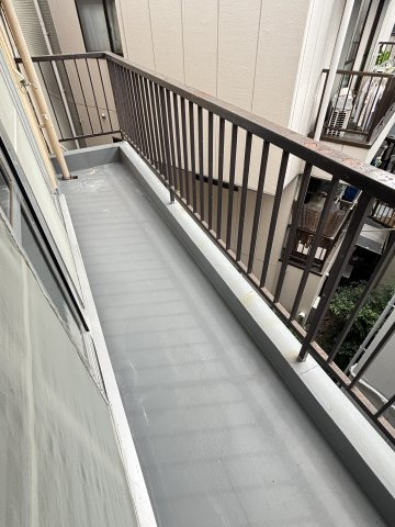 【バルコニー】