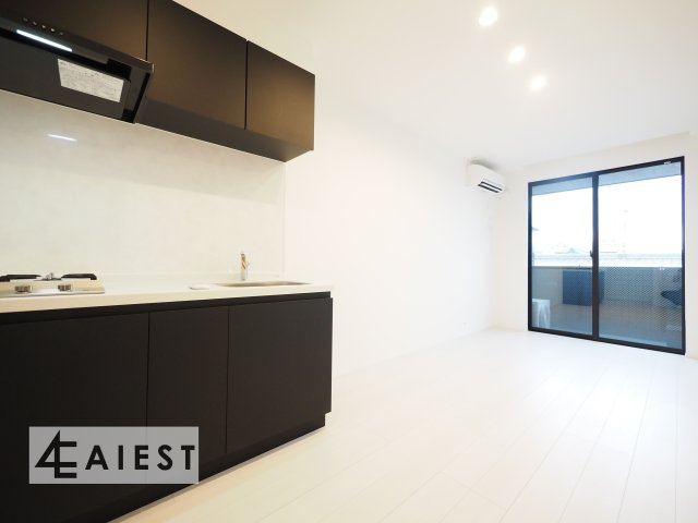 GRANDBLUE dotokushimmachiⅡの居間・リビング