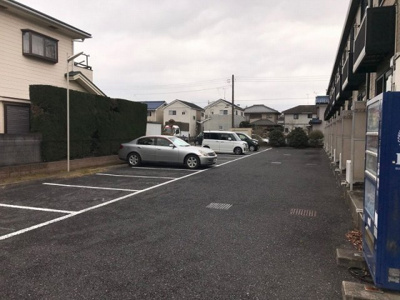 【駐車場】 | レオパレスPolaris | 画像3