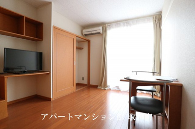 【居間・リビング】 | レオパレスPolaris | 画像4