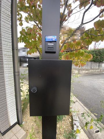 京都市西京区御陵峰ケ堂町2丁目のその他|スタイリッシュな郵便ポスト