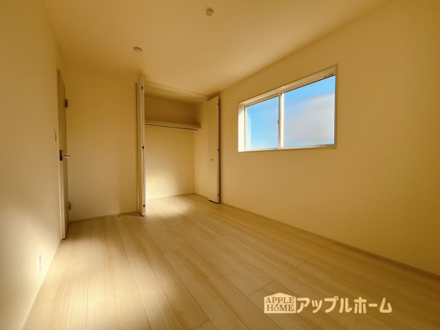 【新築戸建】深谷市上柴町西第5の洋室|２階居室は全室収納あり！たっぷりある収納活用でお部屋もキレイを保てます♪