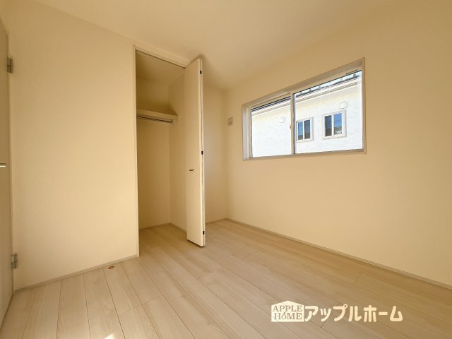 【新築戸建】深谷市上柴町西第5の洋室|２階居室は全室収納あり！たっぷりある収納活用でお部屋もキレイを保てます♪