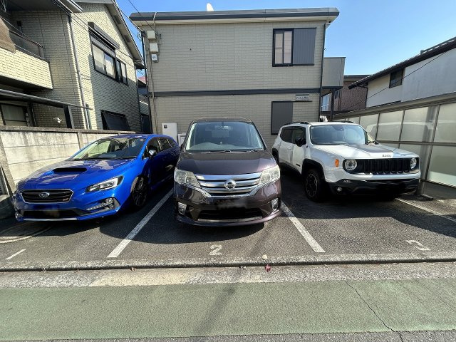 ハイム　栗山の駐車場