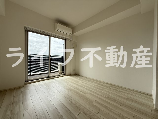 アドバンス大阪バレンシアの居間・リビング|リビングです