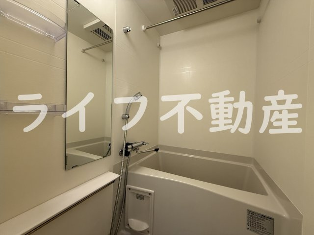 アドバンス大阪バレンシアの浴室|日々の疲れを癒すお風呂付です