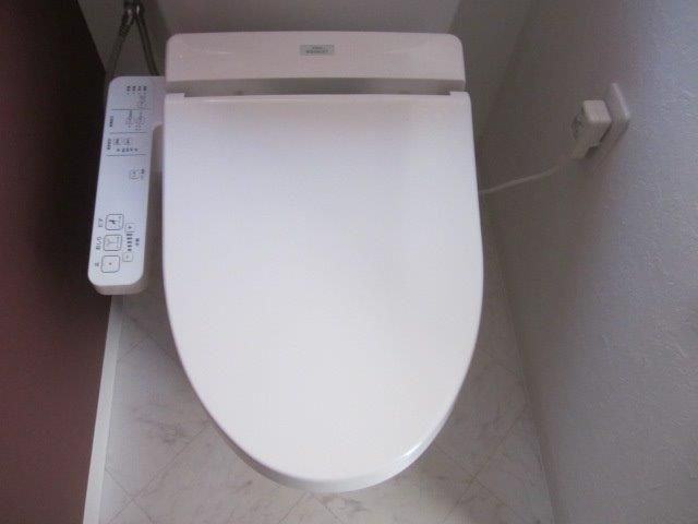 中原４丁目テラスハウスのトイレ