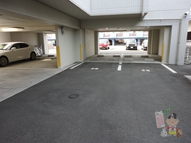 ＯＷＬＳＴＹＬＥ ＫＡＮＤＡＣＨＯの駐車場