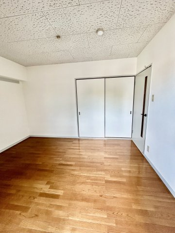 三杉プチシャトーの寝室