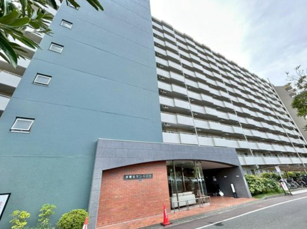 本郷台サンハイツの外観