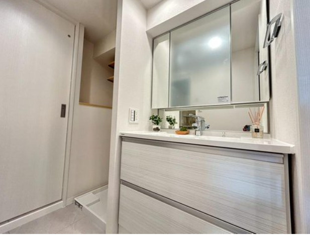 本郷台サンハイツの独立洗面台