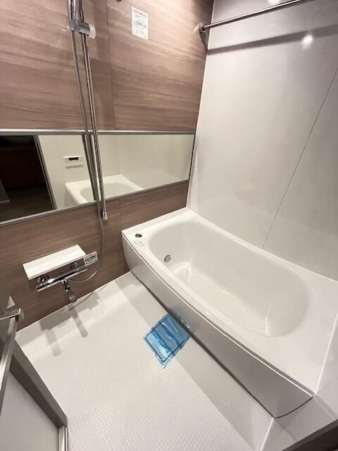 レジディア南千住の浴室