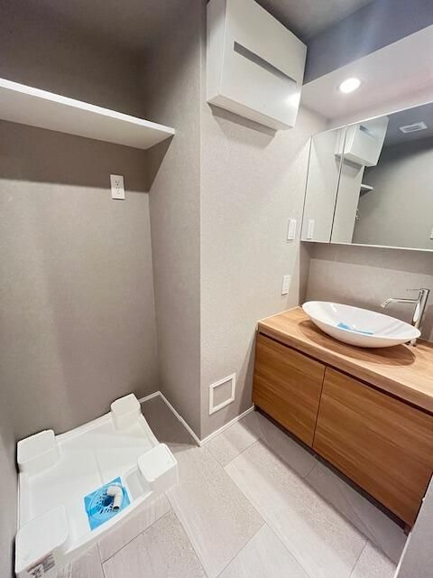 レジディア南千住の洗面所