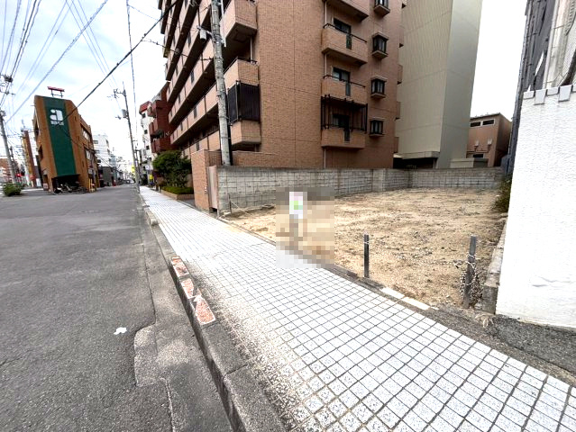 松山市湊町１丁目の売地の前面道路含む現地写真|前面道路含む現地写真です