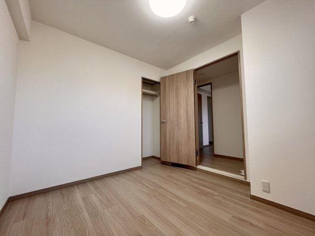 ヴォルフスガルテン熊本南B棟の洋室|洋室4.9帖